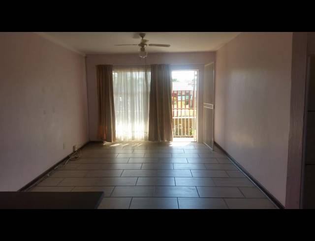 1 BEDROOM APARTMENT FOR SALE IN STRUBENVALE
